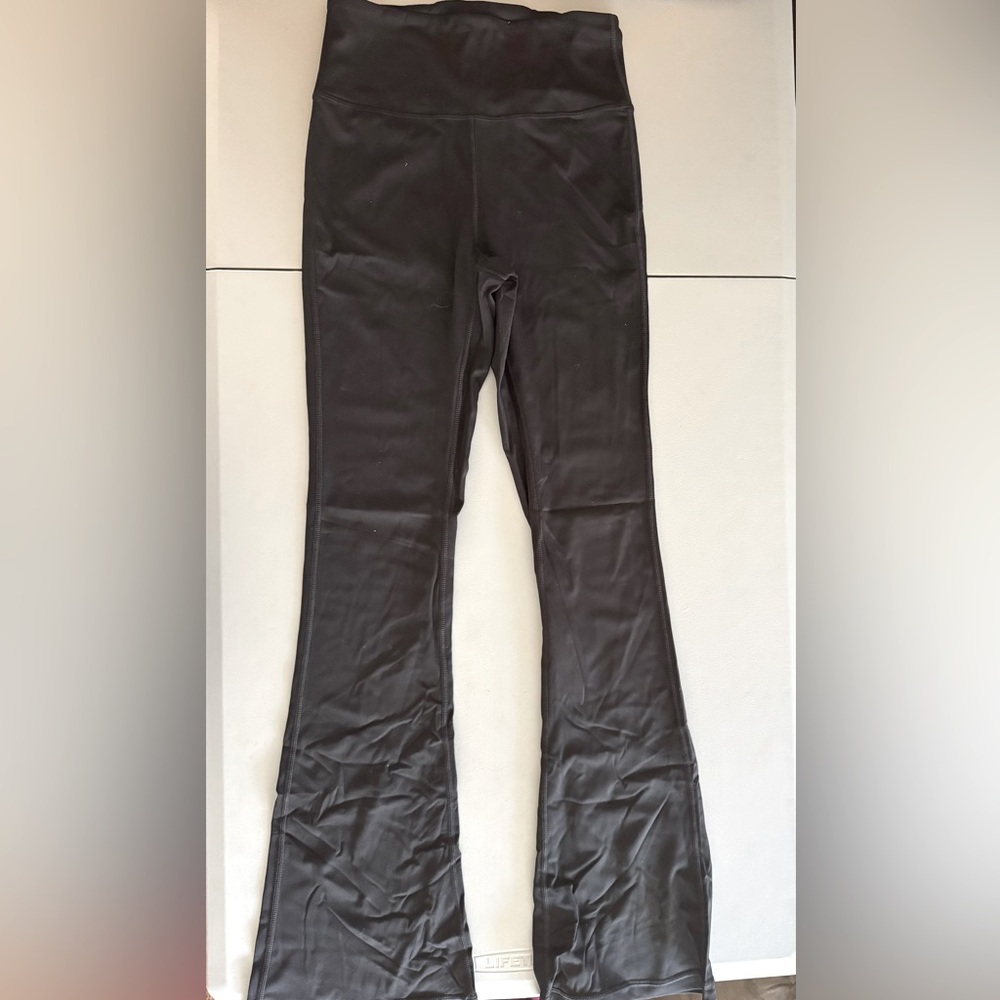NWT black flair leg leggings.